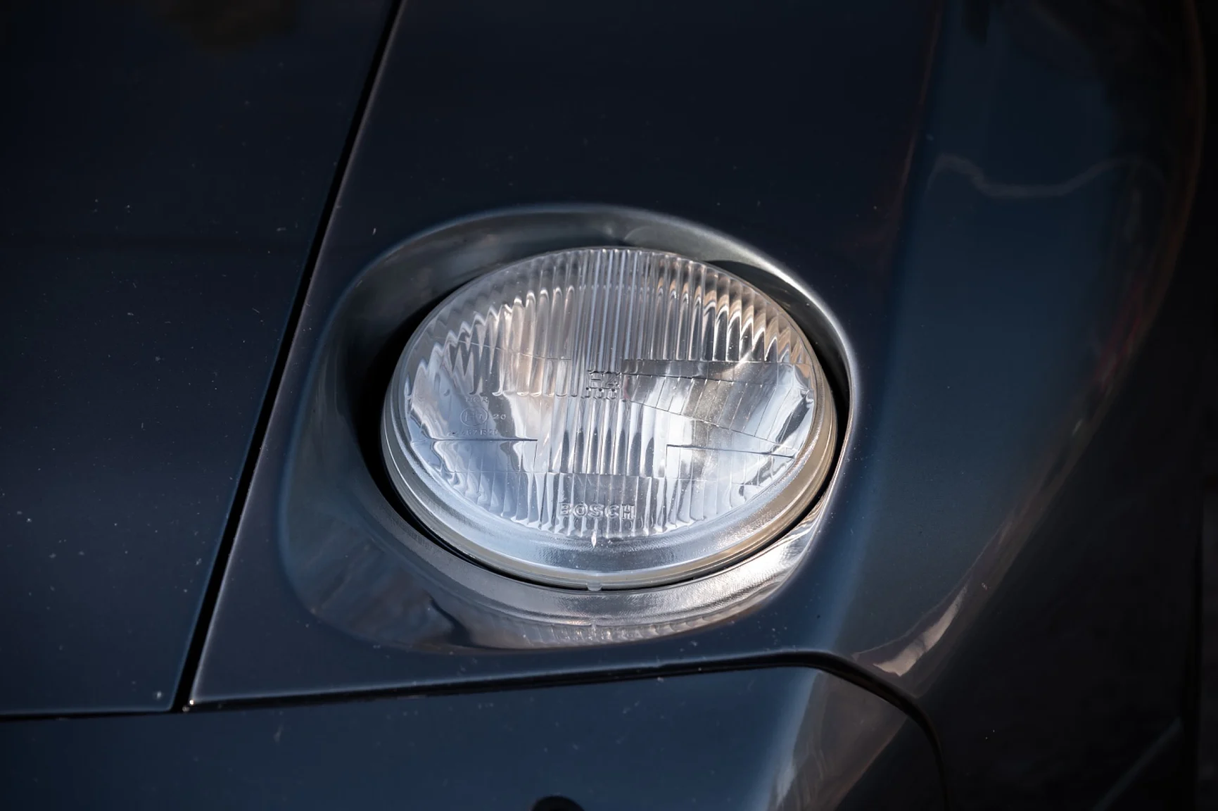 Exteriörbild på 1988 Porsche 928 S4 (13)