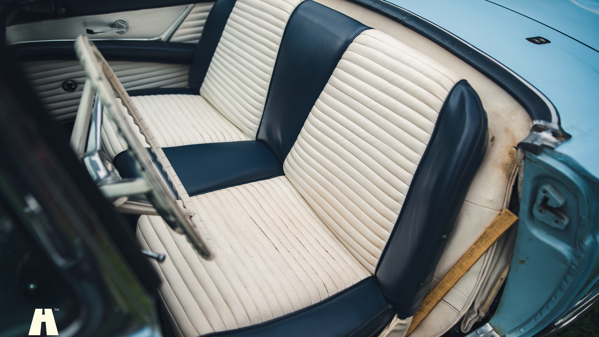 Interior image of 1957 Ford Thunderbird D-Code