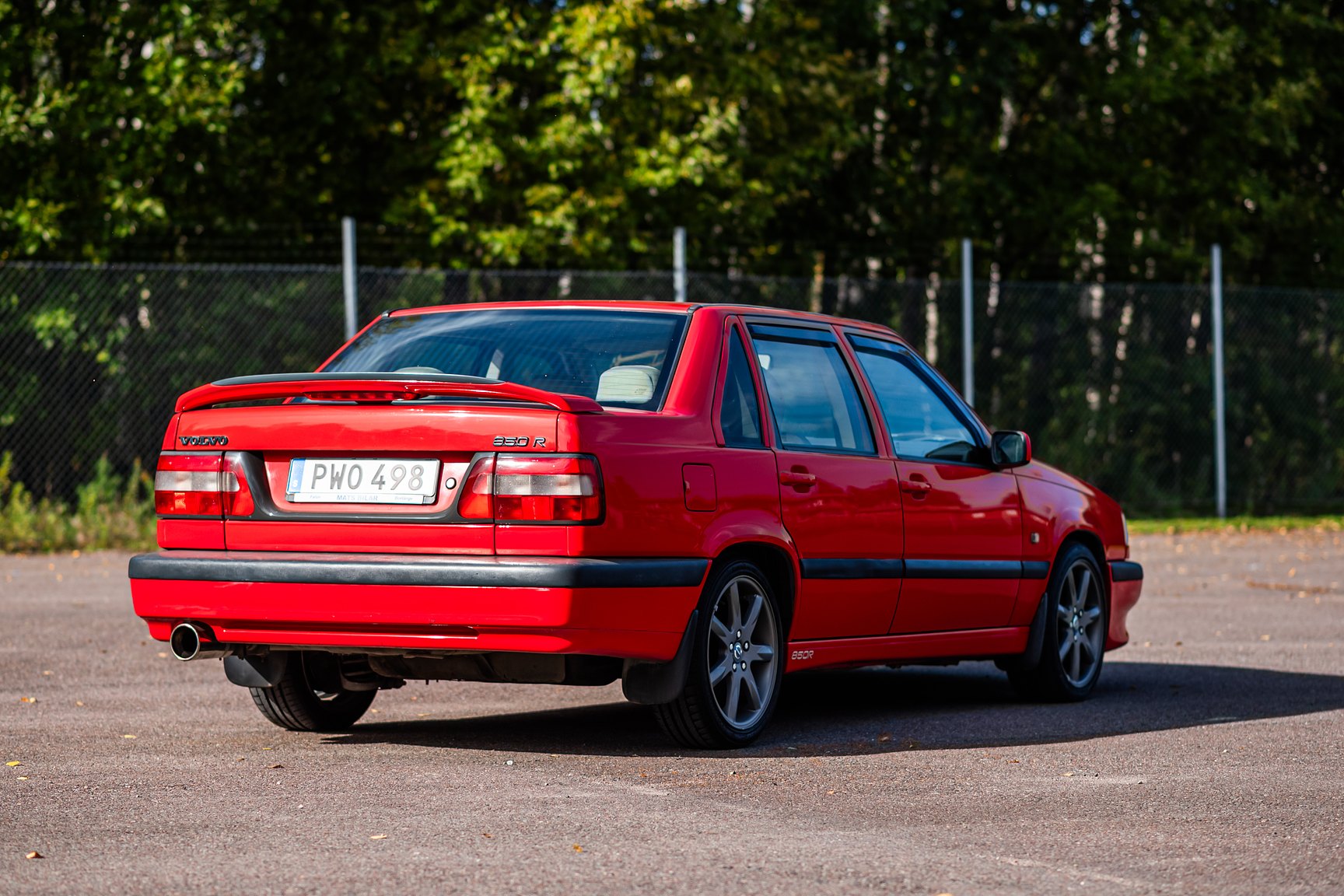 Exterior image of 1996 Volvo 850 R