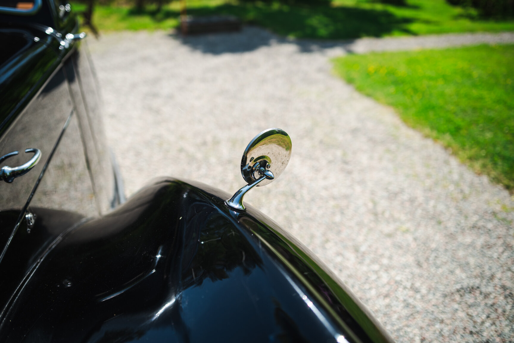 Exterior image of 1950 Bentley 4 1/4 Litre