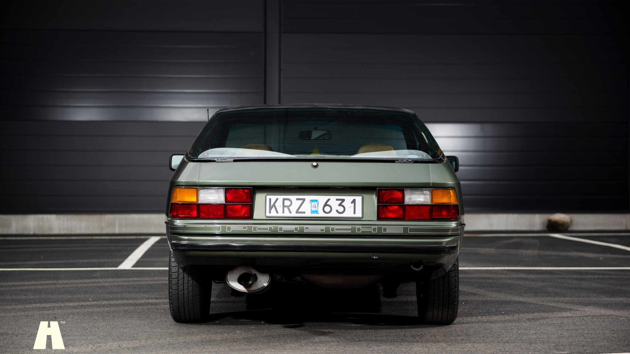 Exterior image of 1981 Porsche 924 (4)