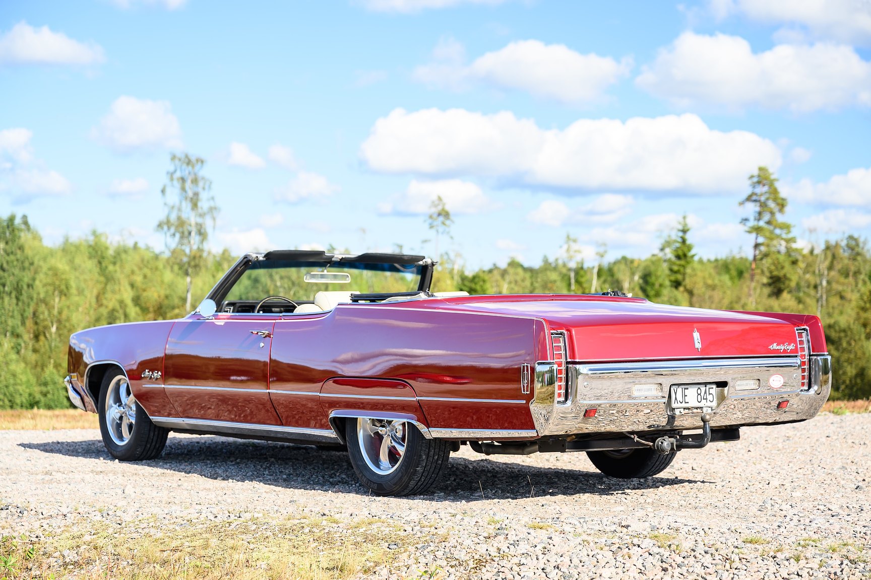 Exterior image of 1970 Oldsmobile Ninety-Eight Convertible 7.5 V8