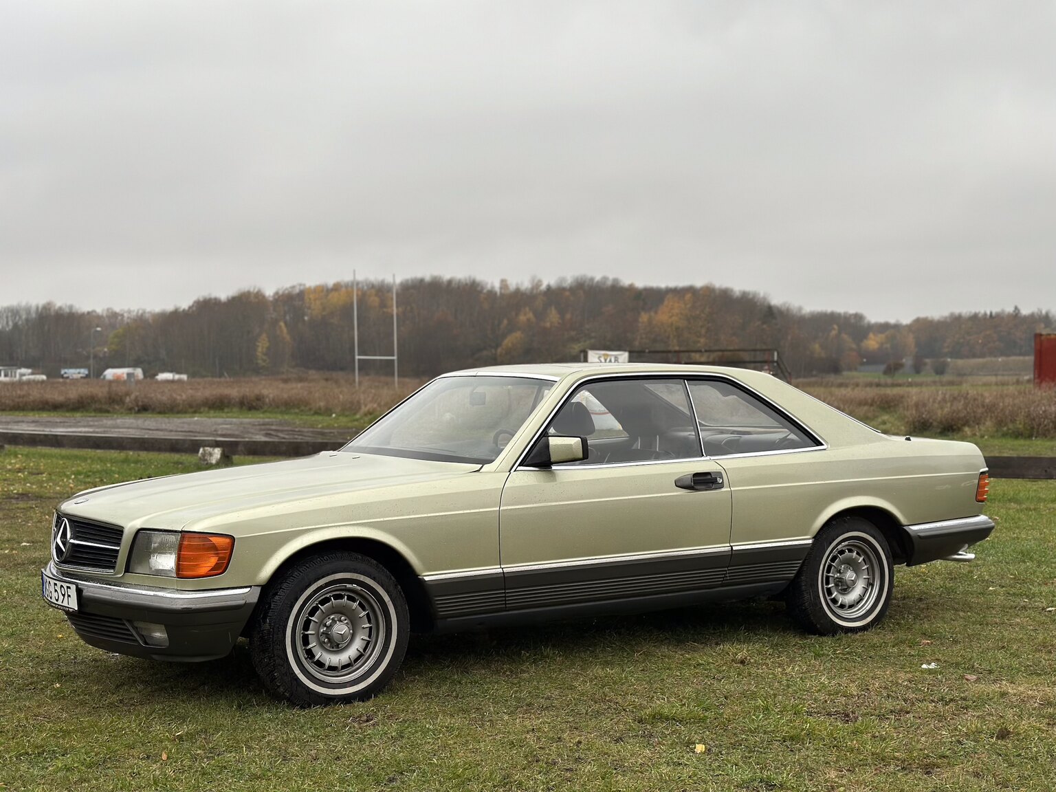 Exteriörbild på 1983 Mercedes-Benz 500 SEC