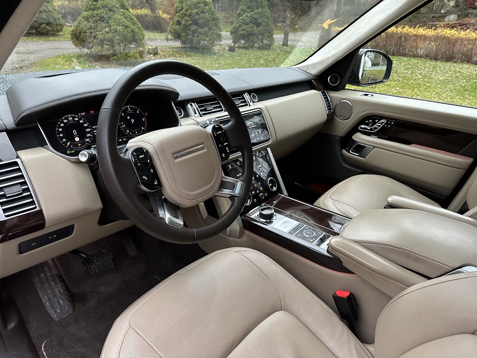 Interiörbild 2019 Range Rover Vouge Autobiography SDV8