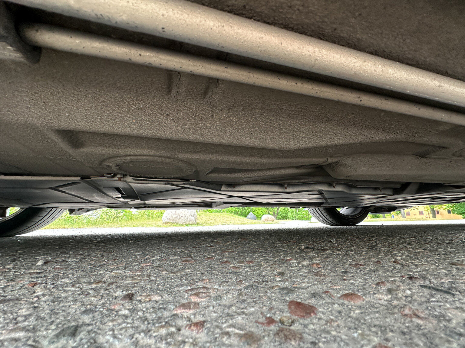 Image of 2004 Porsche 911 Carrera 4 mechanics