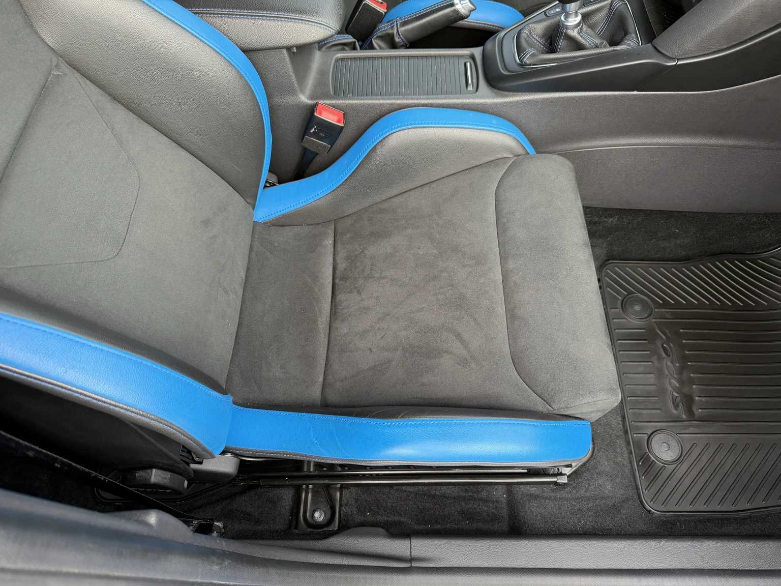 Interior image of 2018 Ford Focus RS (50)