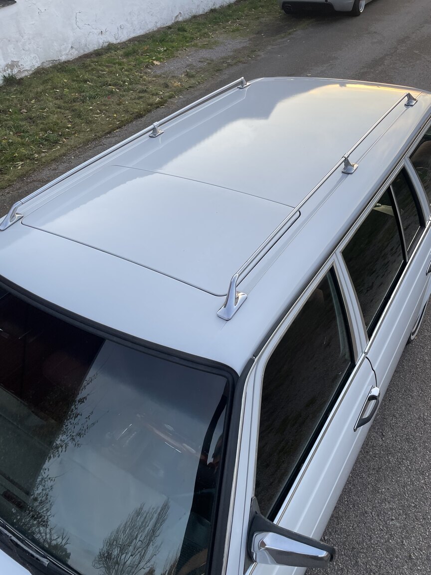 Exteriörbild på 1983 Mercedes-Benz 300 TDT