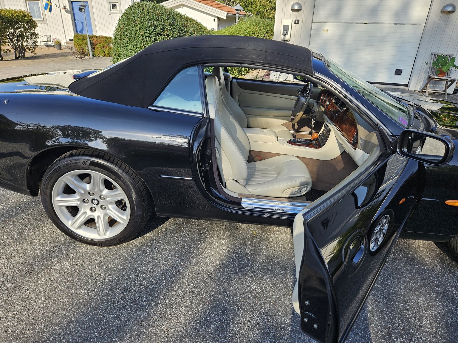 Innenraumfoto von 1998 Jaguar XK8 Cabriolet
