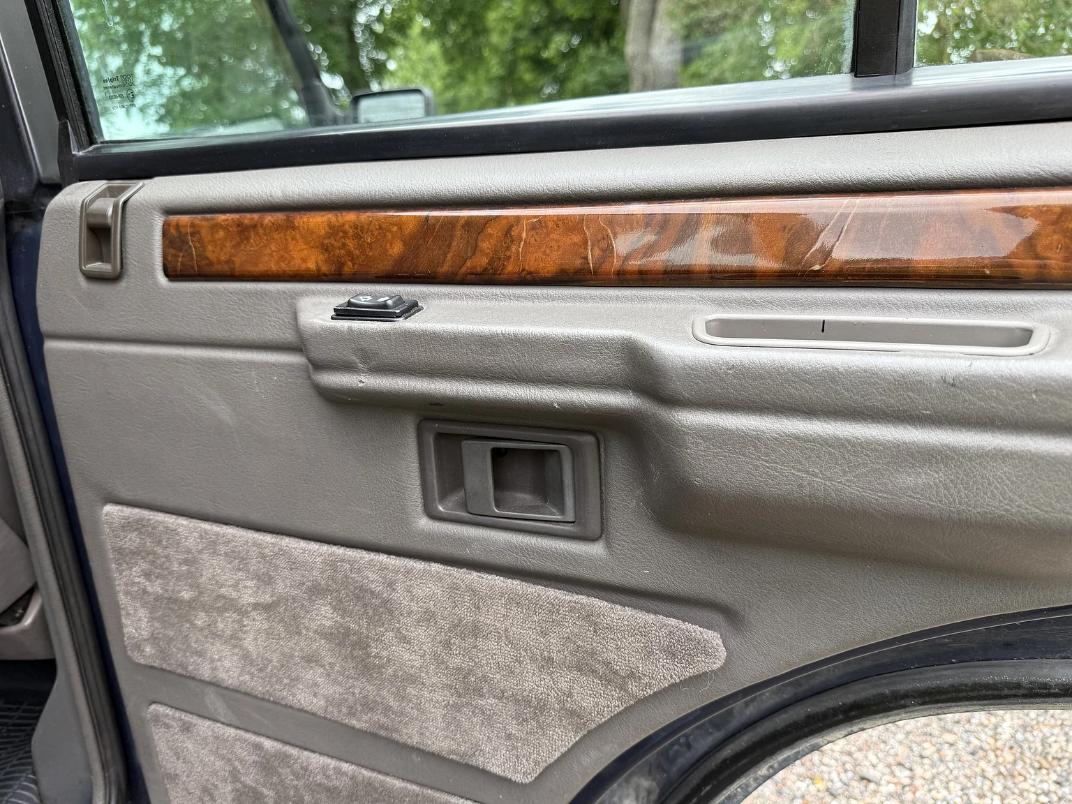 Innenraumfoto von 1990 Range Rover Vogue SE 3.9 (57)