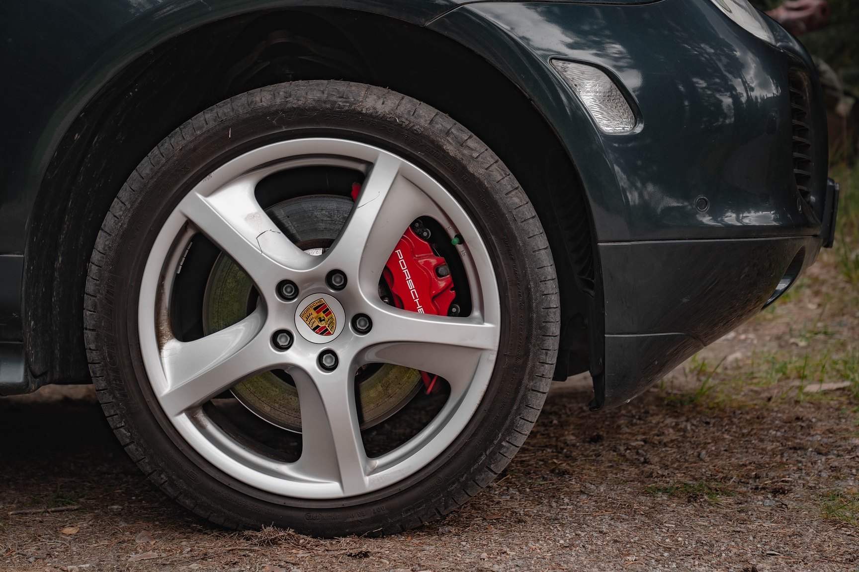 Exterior image of 2005 Porsche Cayenne Turbo WLS