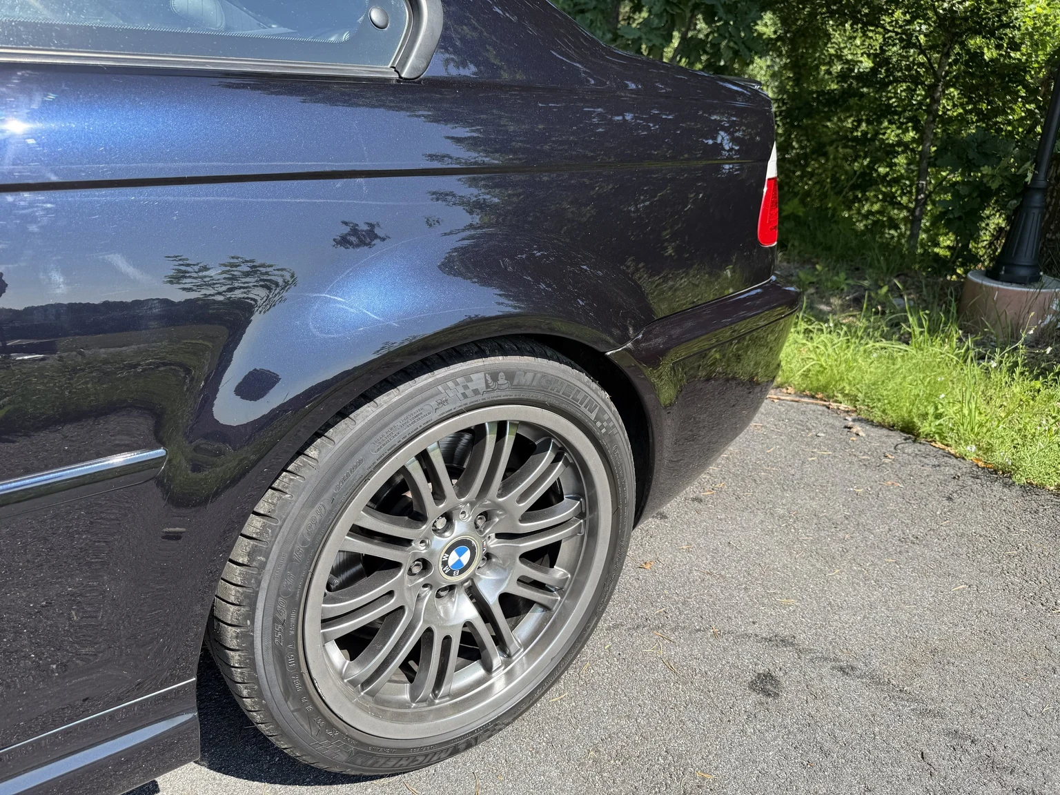 Exterior image of 2004 BMW M3 Coupé (30)