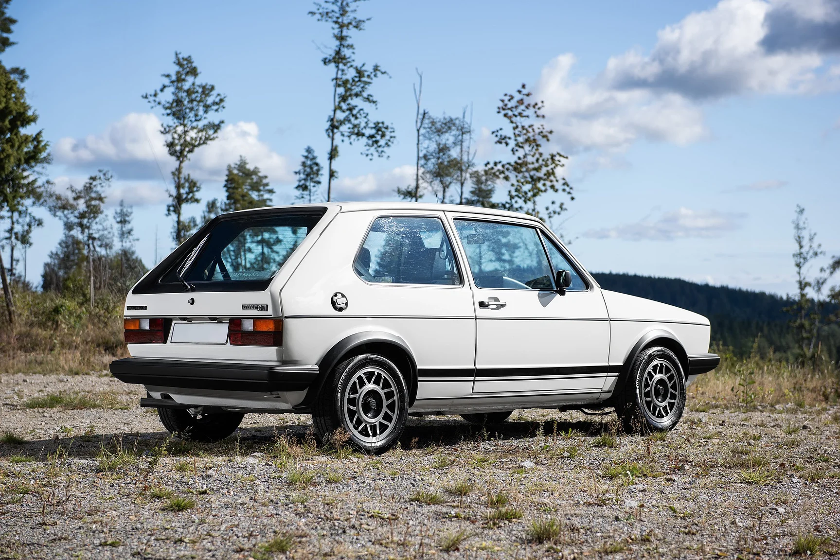 Exteriörbild på 1984 Volkswagen Golf GTI "Special" (4)