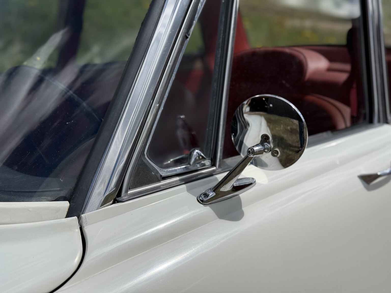 Exterior image of 1967 Rover 2000 TC 2.0 OHC