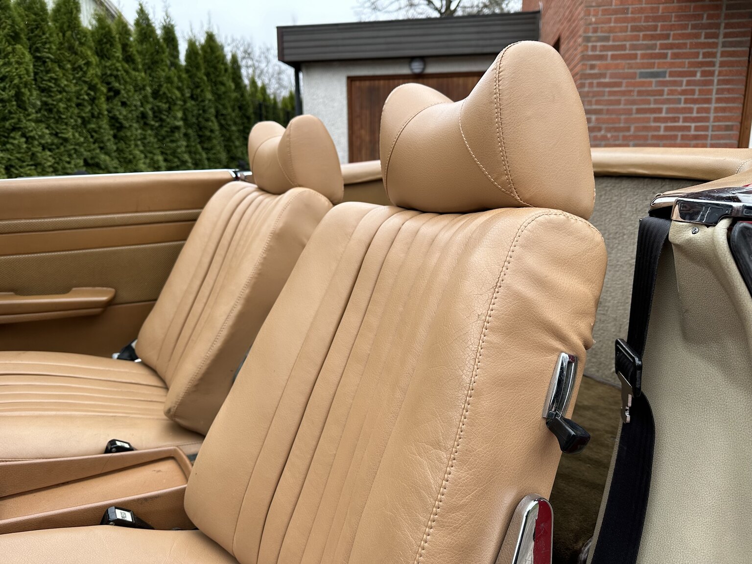 Interiörbild 1973 Mercedes-Benz 450 SL (4)