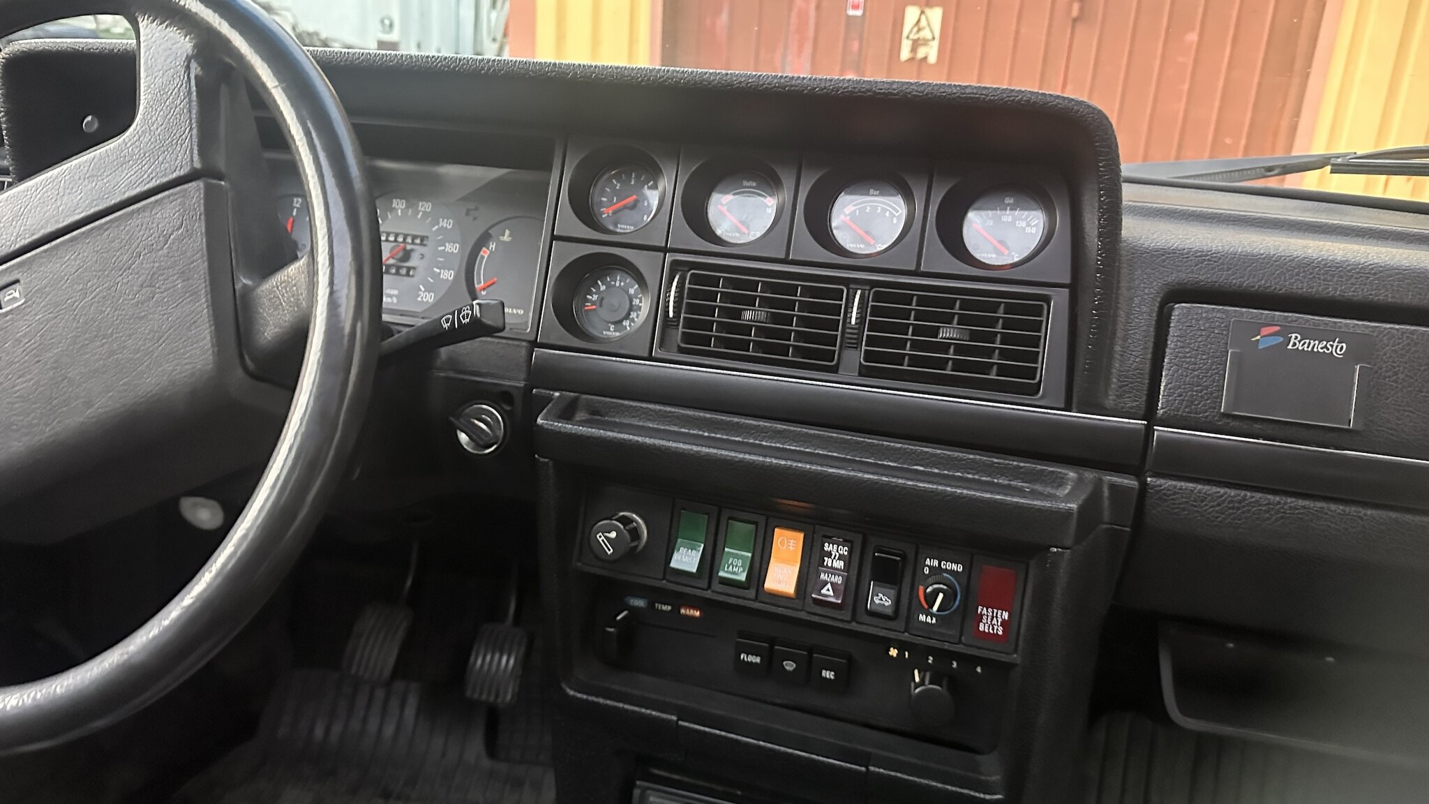 Interiörbild 1981 Volvo 244 GLE D6
