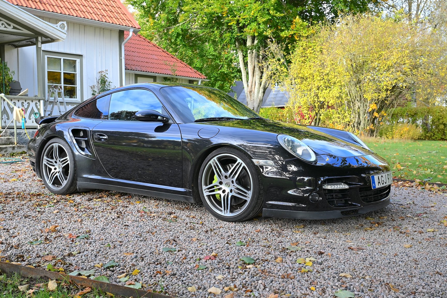 Exterior image of 2007 Porsche 911 997 Turbo