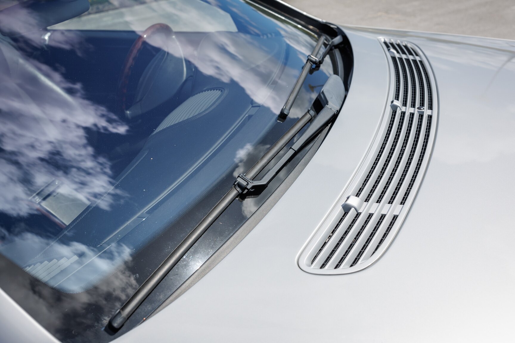 Exteriörbild på 2000 Mercedes-Benz CL600