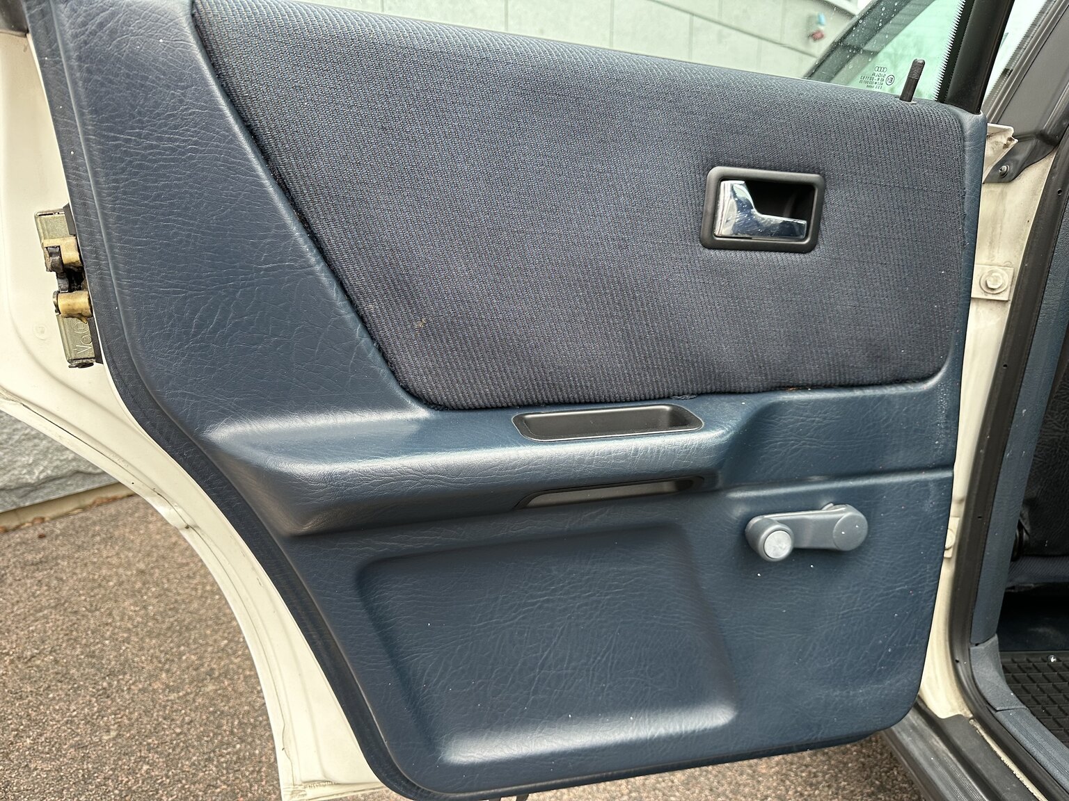 Innenraumfoto von 1988 Audi 80 (23)