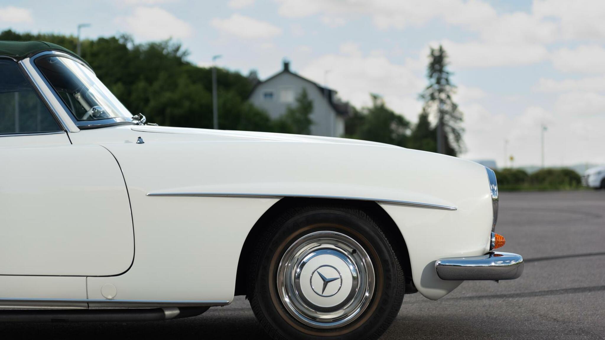 Aussenfoto 1956 Mercedes Benz 190 SL Roadster (48)