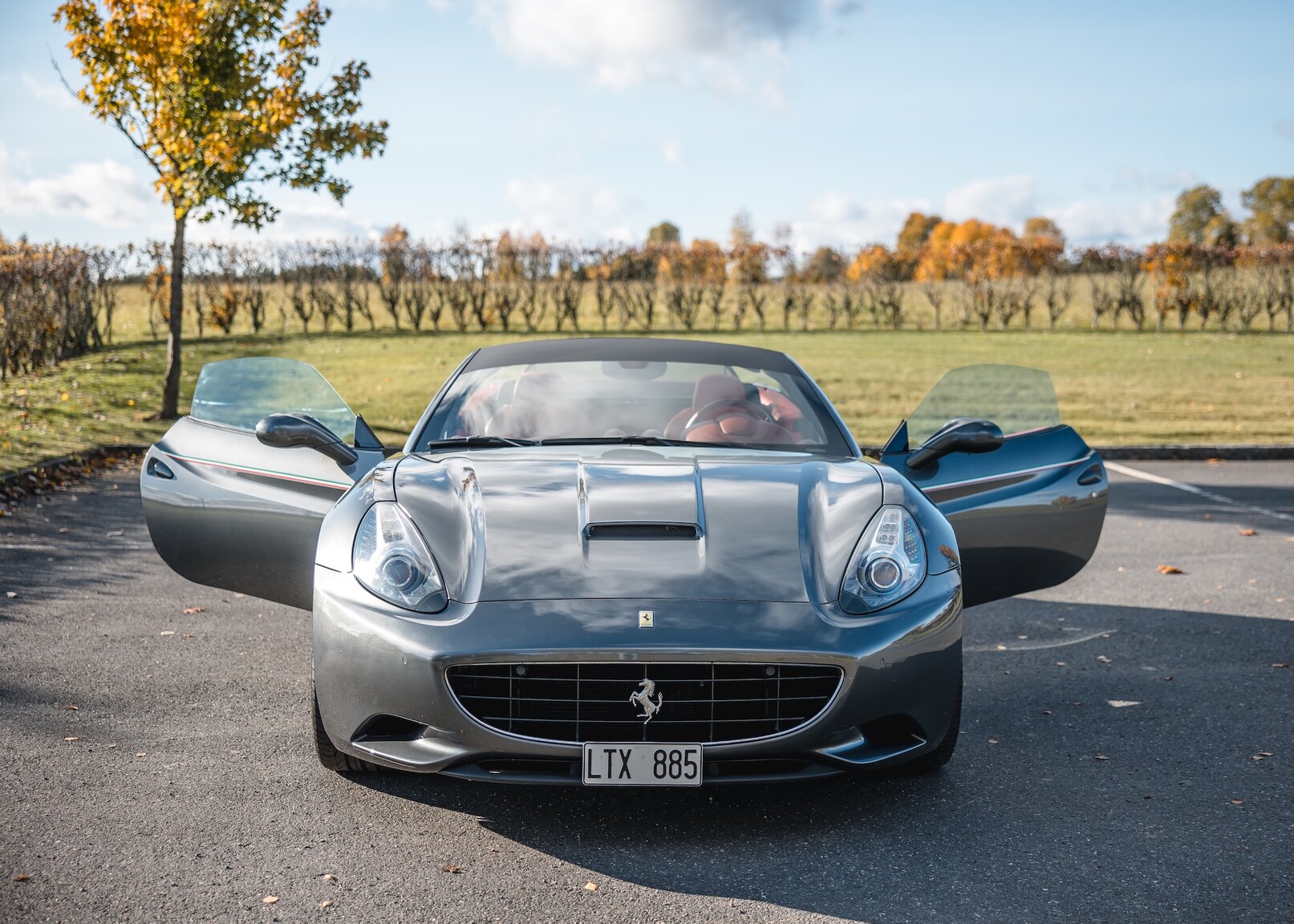 Exterior image of 2011 Ferrari California 