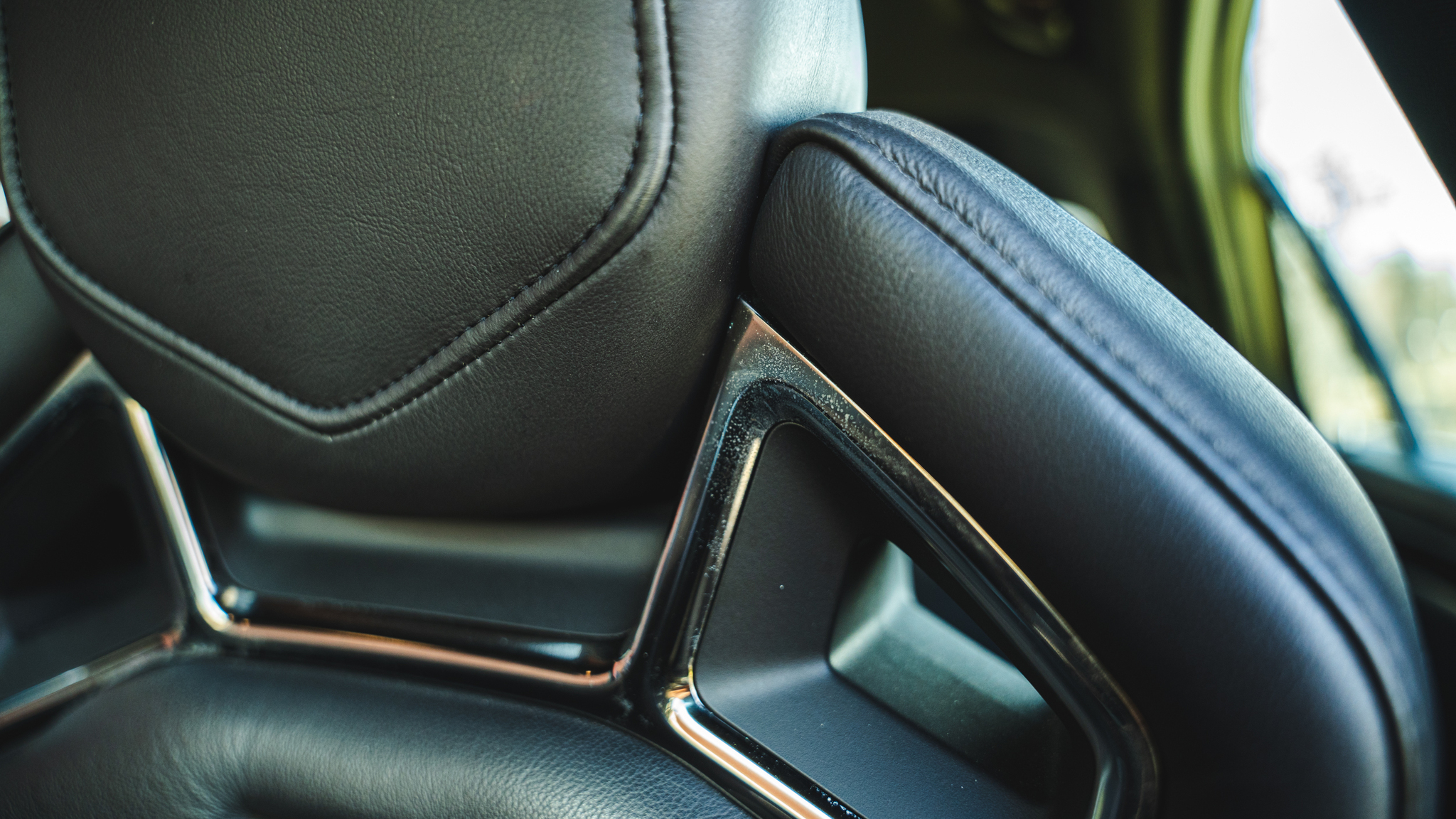 Interior image of 2016 Cadillac ATS-V (79)