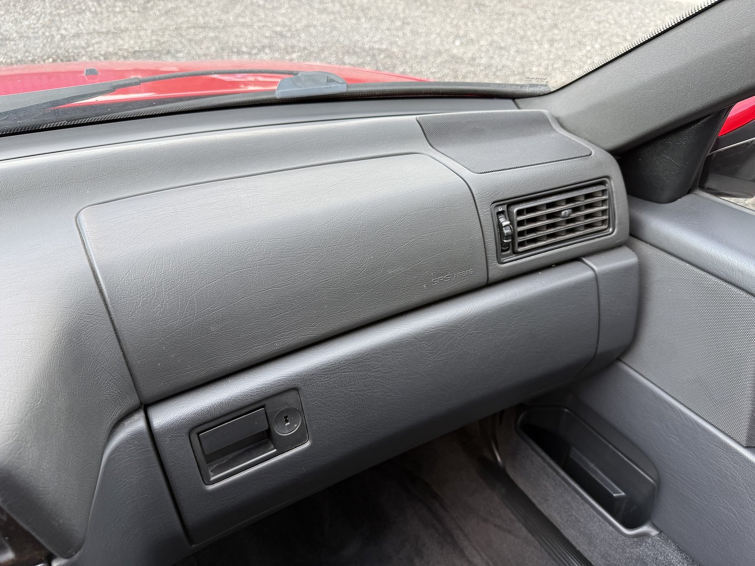 Interior image of 1996 Volvo 850 R "T-Röd"