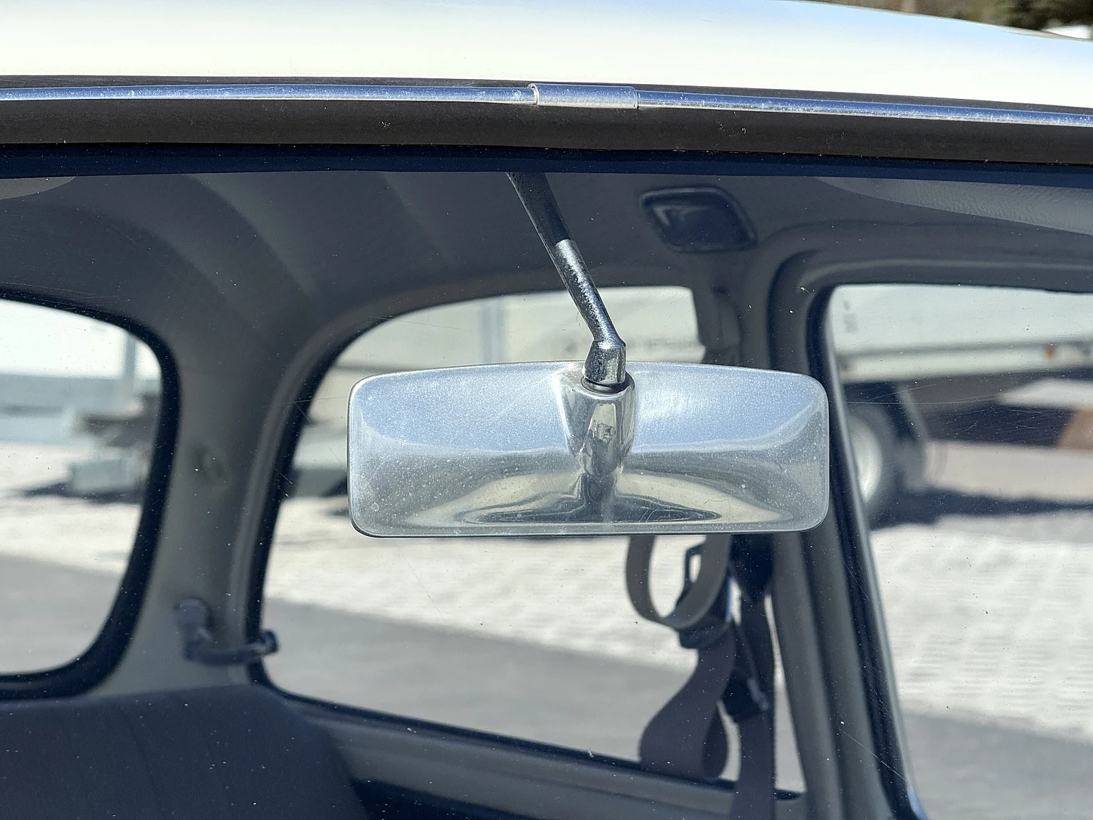 Aussenfoto 1965 Volkswagen 1500 Limousine 311 Notchback (49)