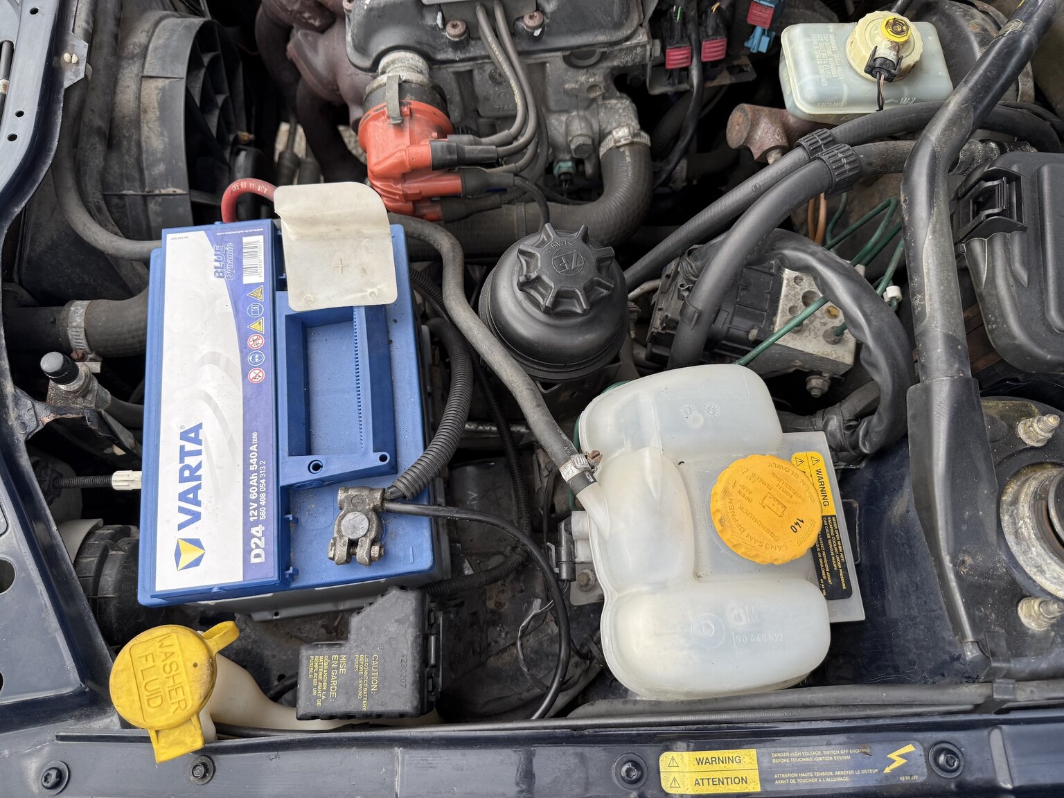 Image of 1997 SAAB 900 mechanics