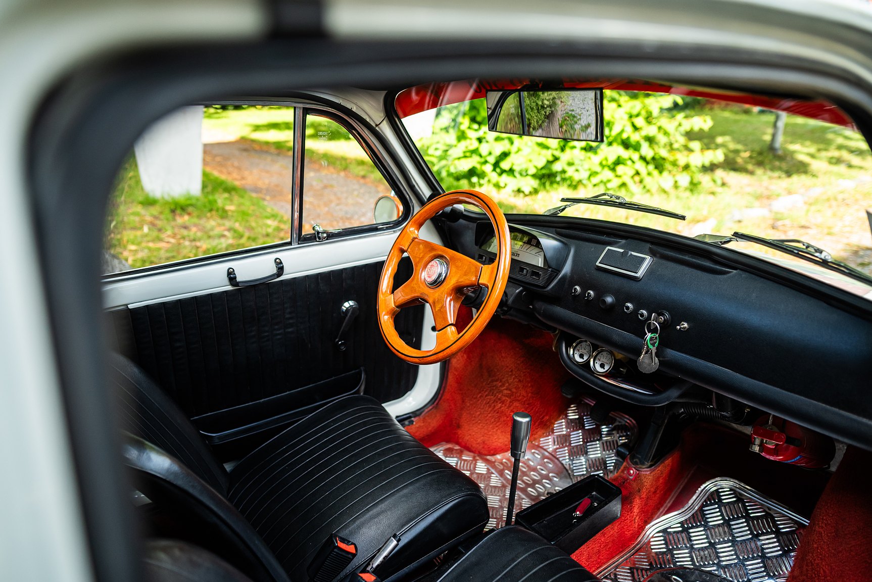 Interior image of 1971 FIAT 500 "Superiore"