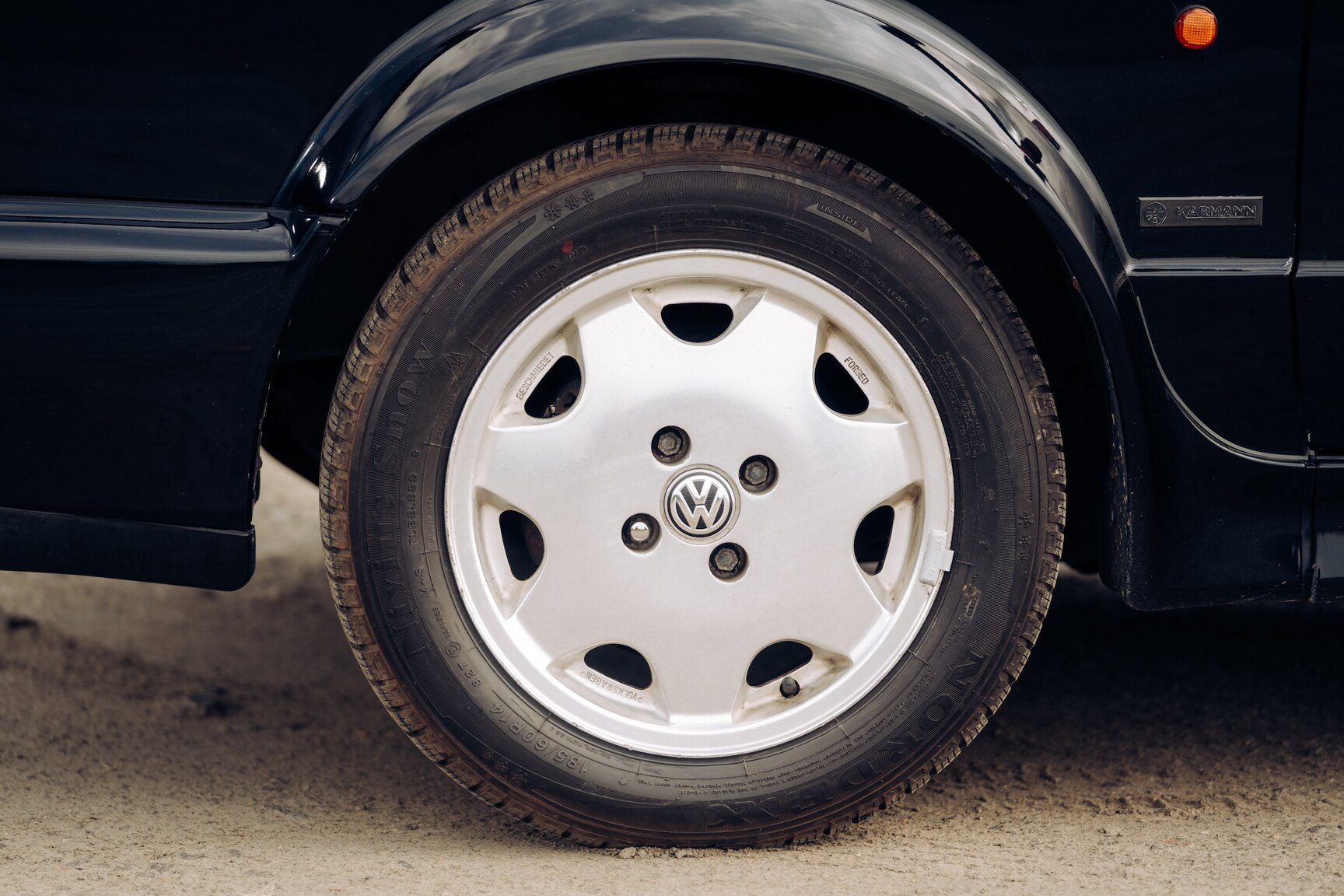 Exterior image of 1991 VW Golf Cabriolet "Etienne Aigner Edition"