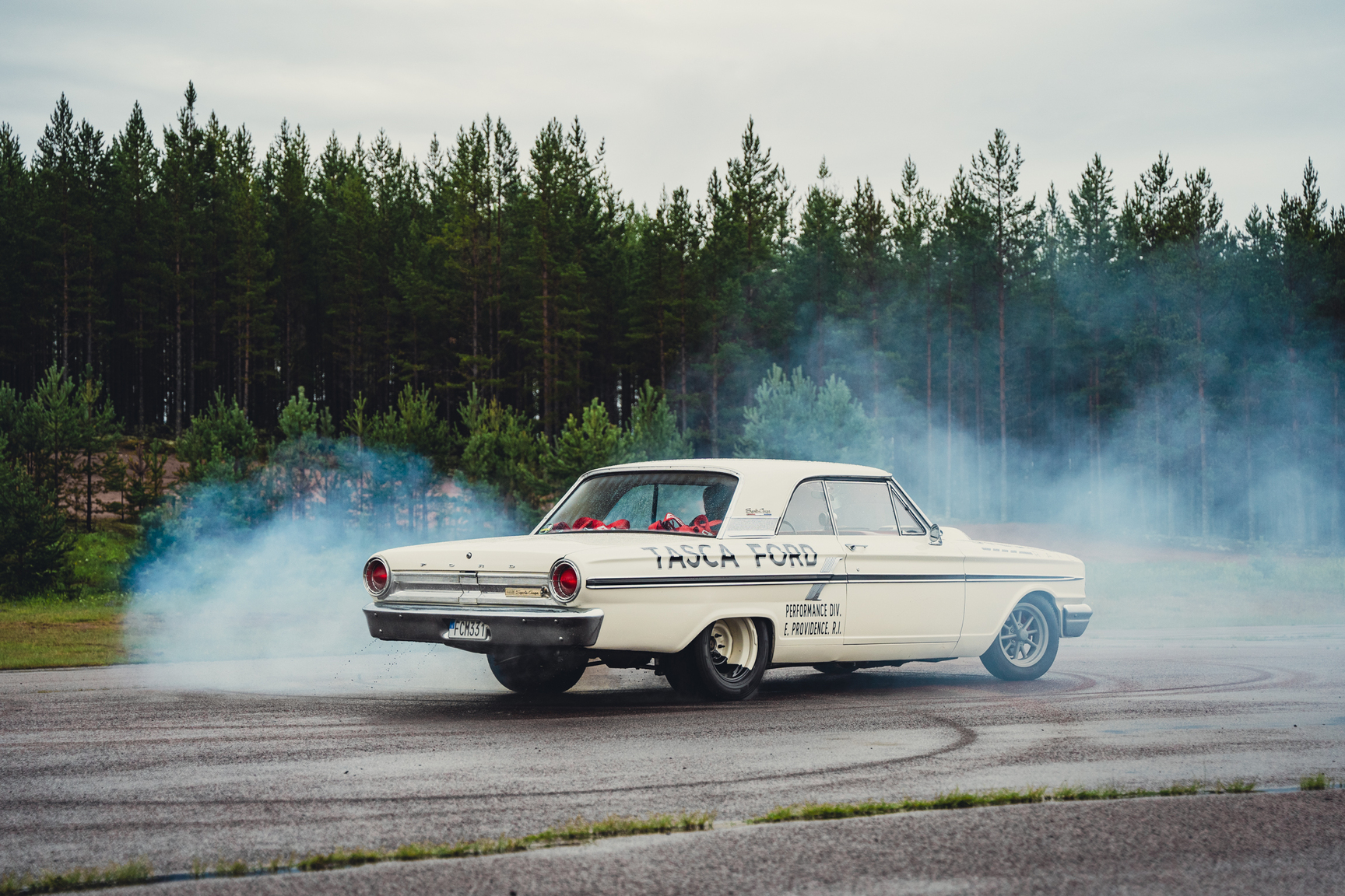 Exterior image of 1964 Ford Fairlane 500 Sport Coupé (11)
