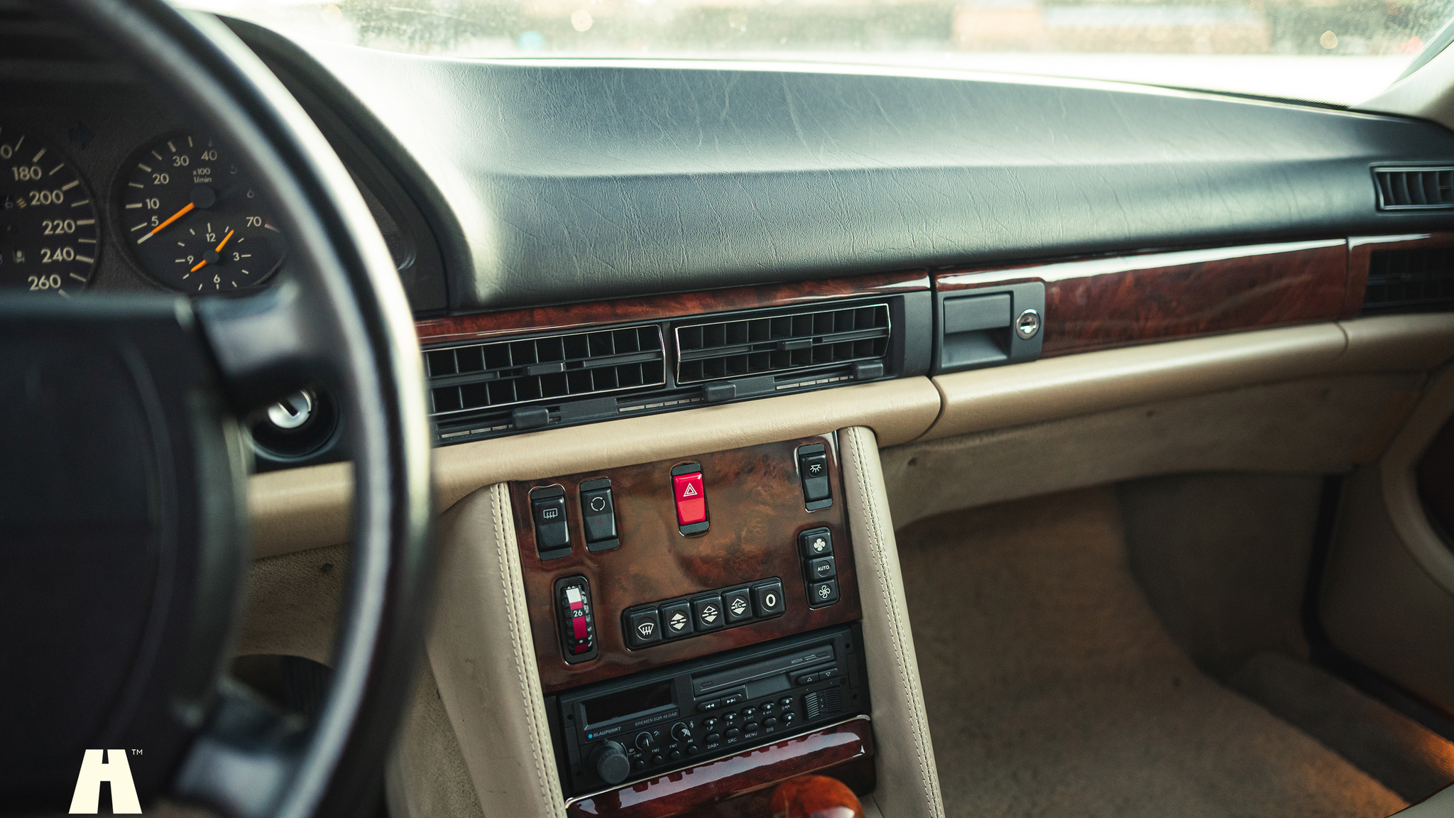 Innenraumfoto von 1991 Mercedes 1000 SEL TRASCO