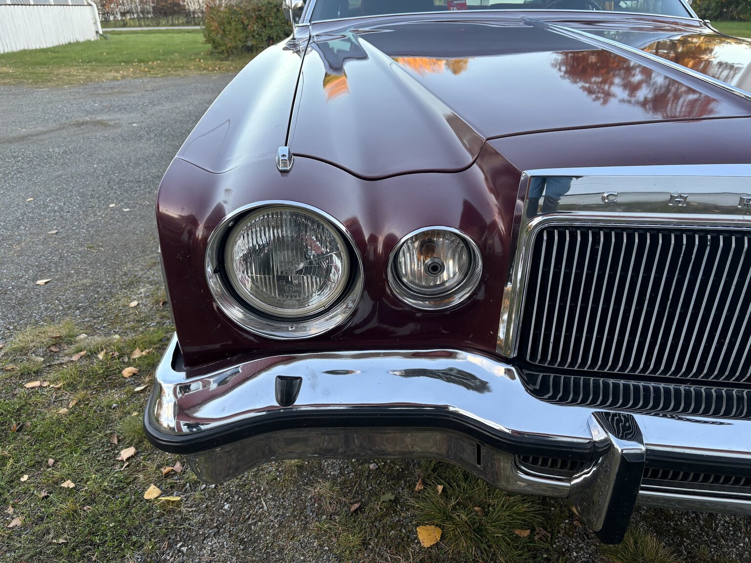 Exteriörbild på 1976 Chrysler Cordoba