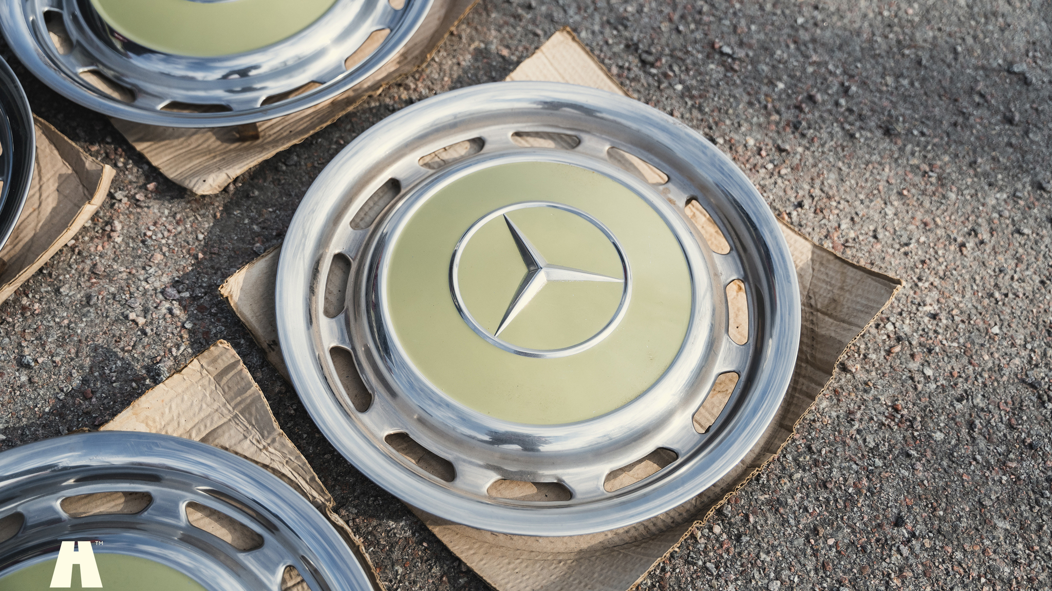 Aussenfoto 1979 Mercedes Benz 230