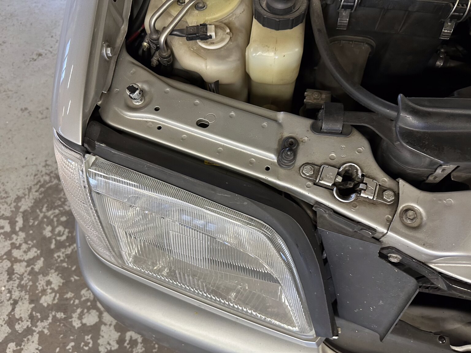 Image of 1993 Mercedes-Benz SL 320 (10) mechanics