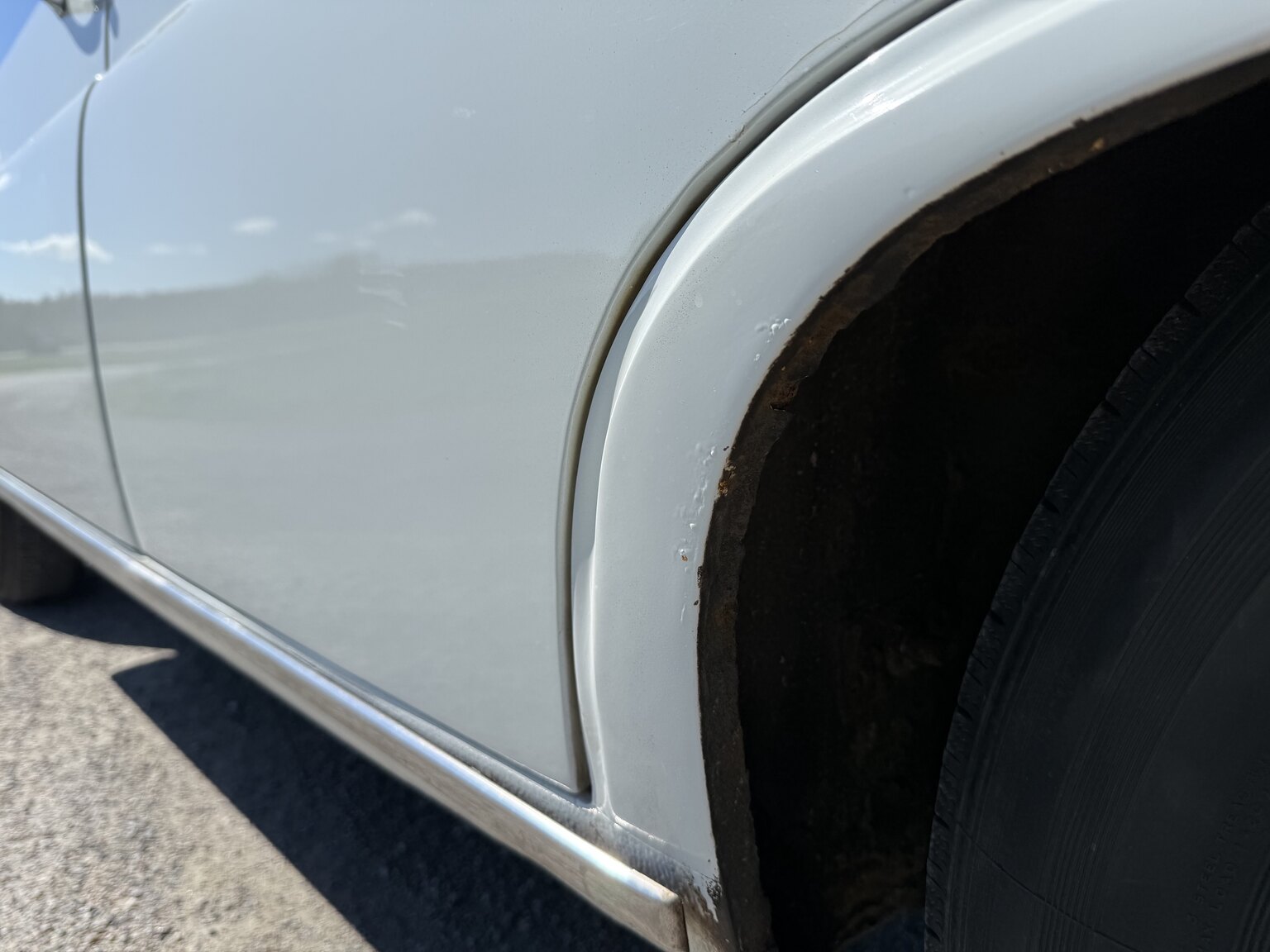 Exterior image of 1967 Mercedes-Benz 230 Safari