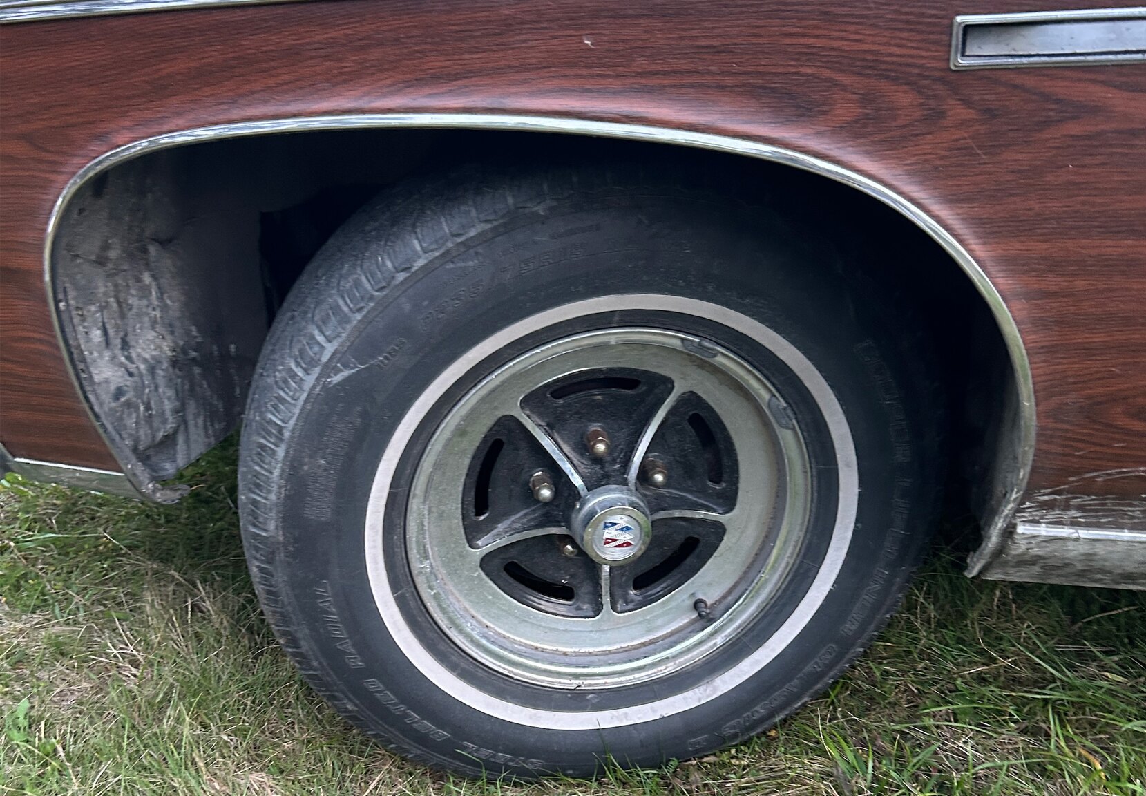 Exteriörbild på 1973 Buick Estate Wagon