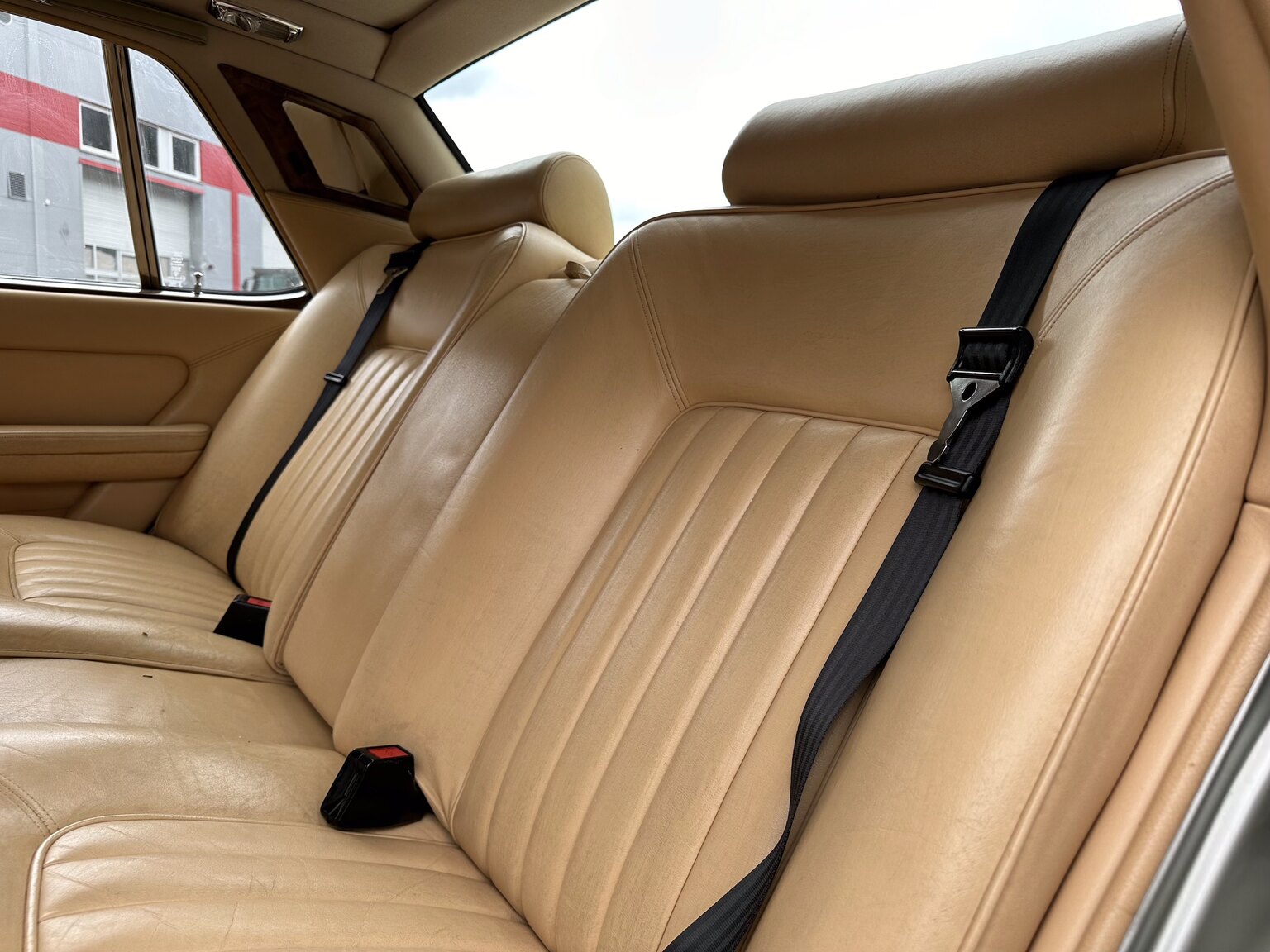 Interior image of 1982  Rolls Royce Silver Spirit