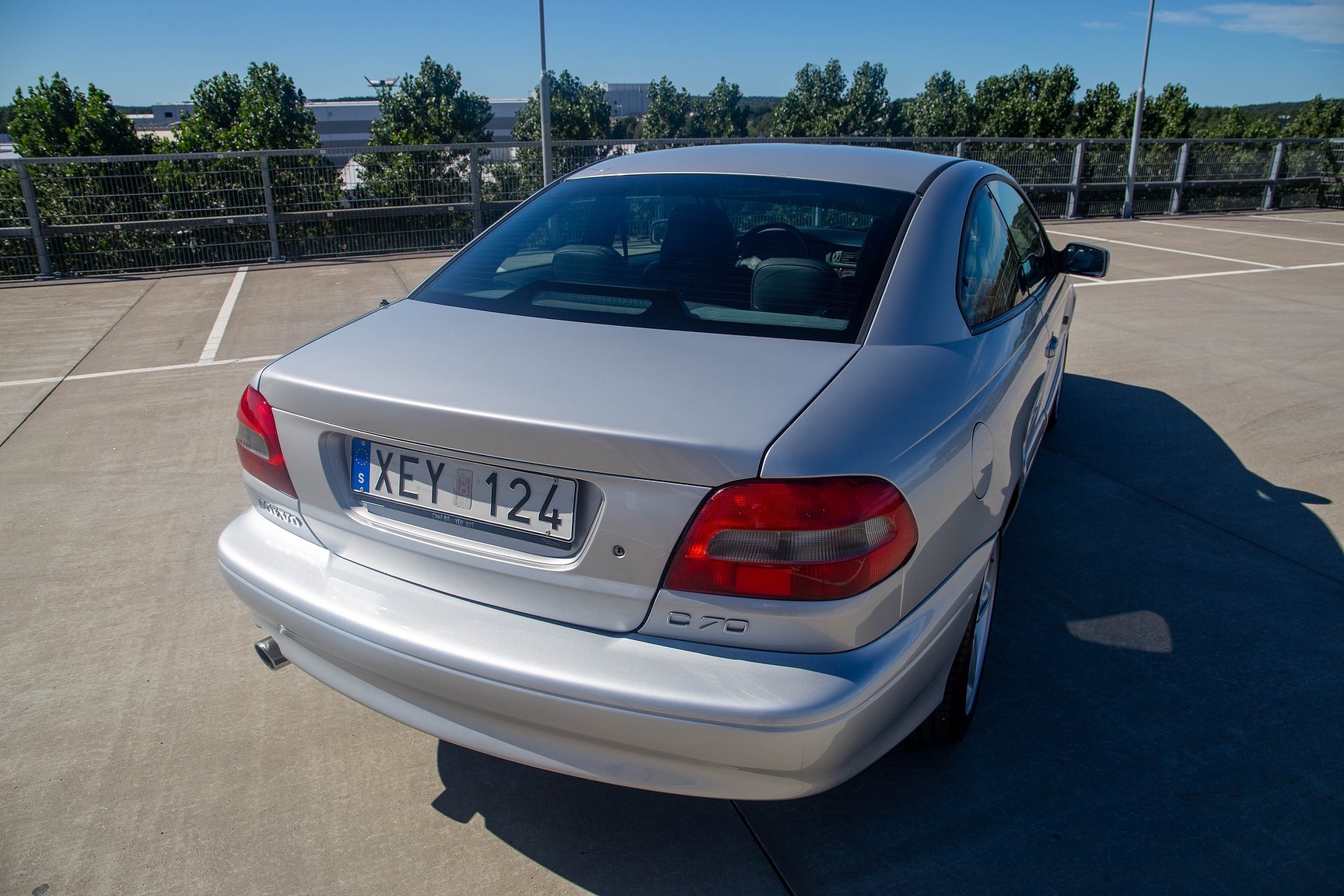 Exterior image of 1999 Volvo C70 2.5 T Manuell