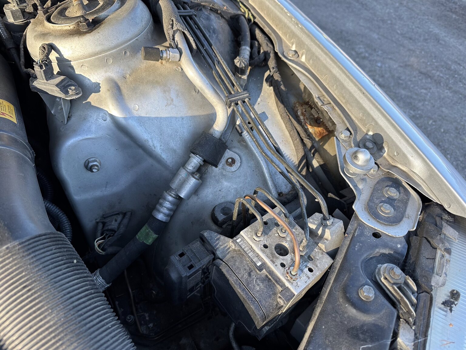 Image of 1999 Mercedes-Benz S 500 L mechanics