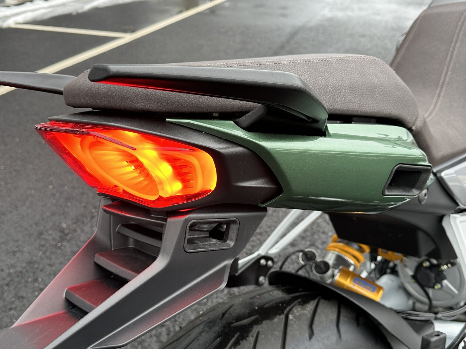 Exterior image of 2023 Moto Guzzi V100 Mandello S (7)