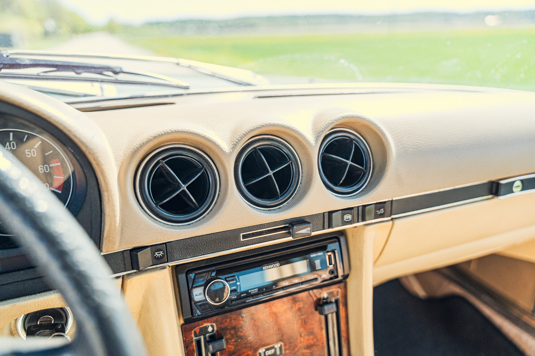 Innenraumfoto von 1976 Mercedes-Benz 450 SLC (27)