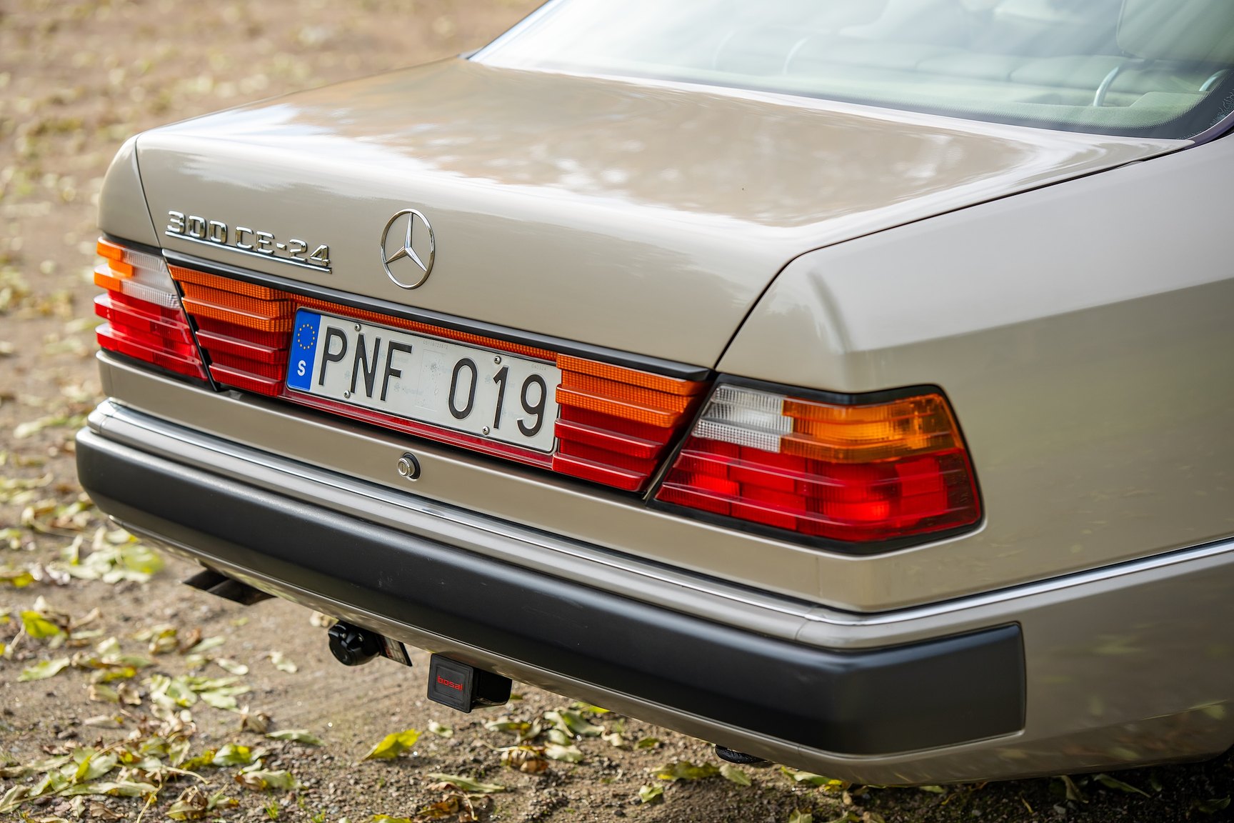 Exteriörbild på 1992 Mercedes-Benz 300 CE-24