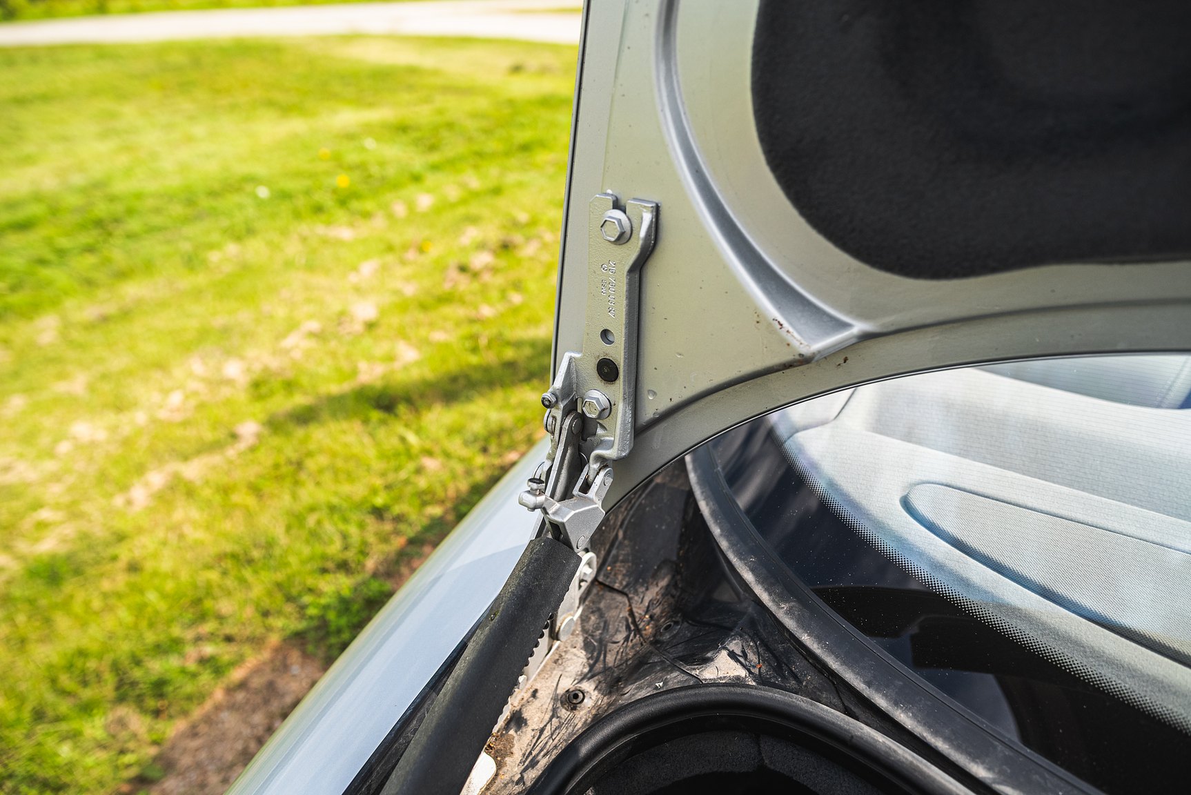 Interior image of 2000 Mercedes-Benz CL 500