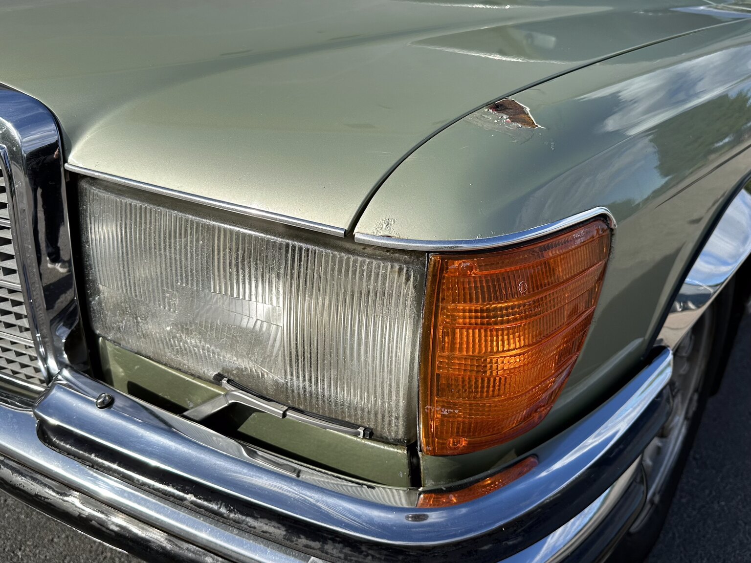 Exteriörbild på 1975 Mercedes Benz 450 SEL (61)