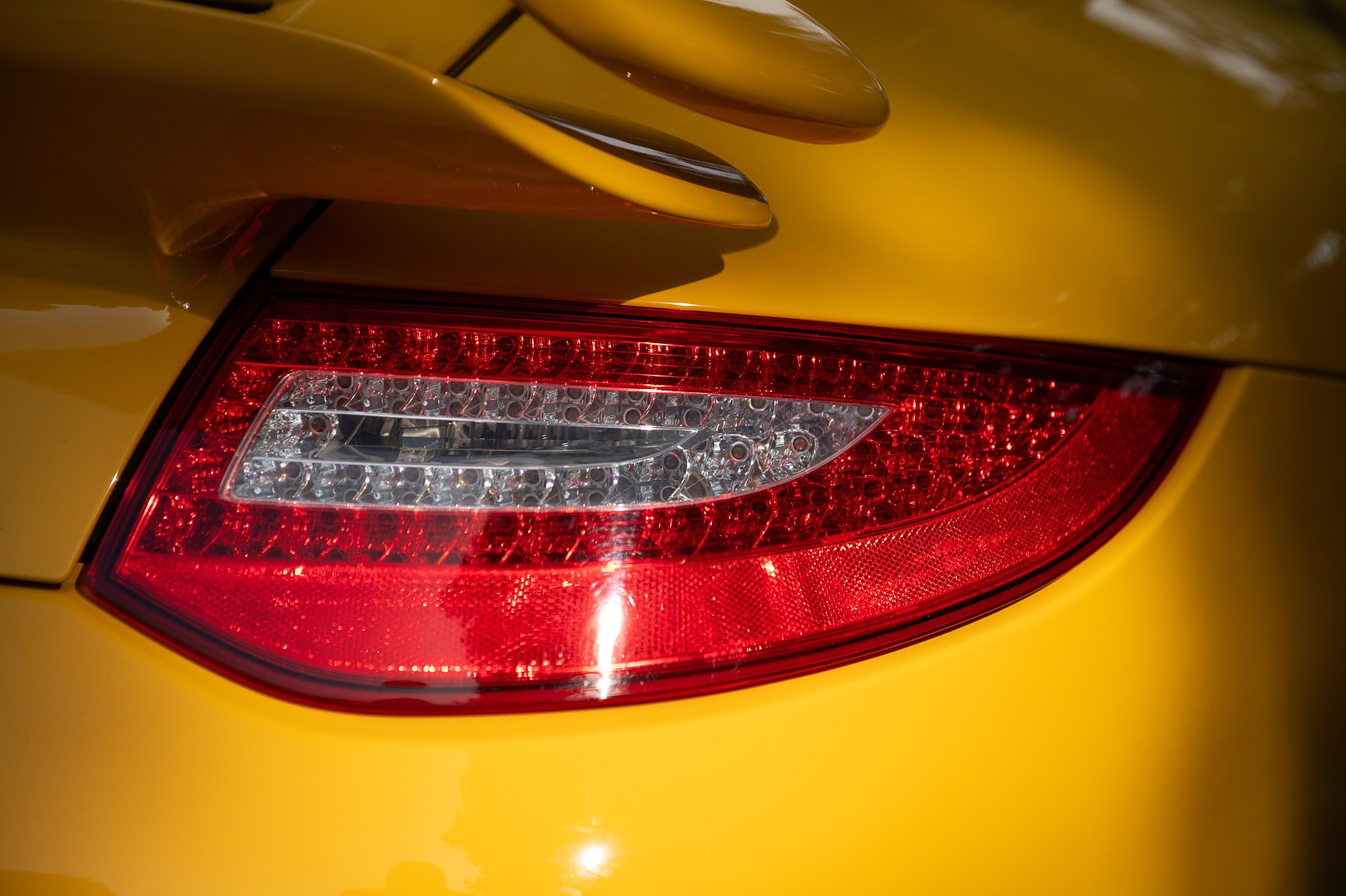 Exteriörbild på 2009 Porsche 911 Carrera (52)