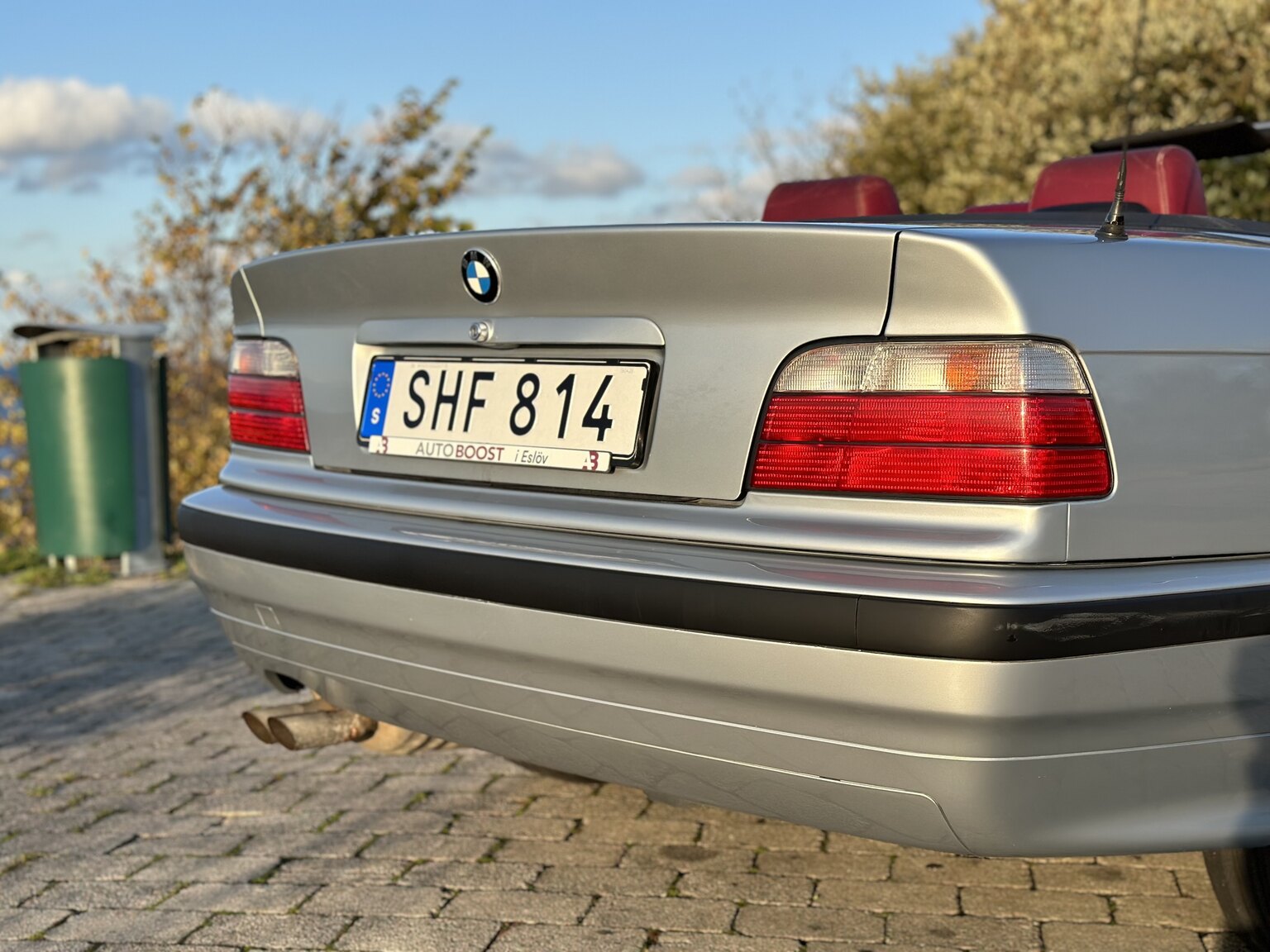 Aussenfoto 1993 BMW 325i Convertible
