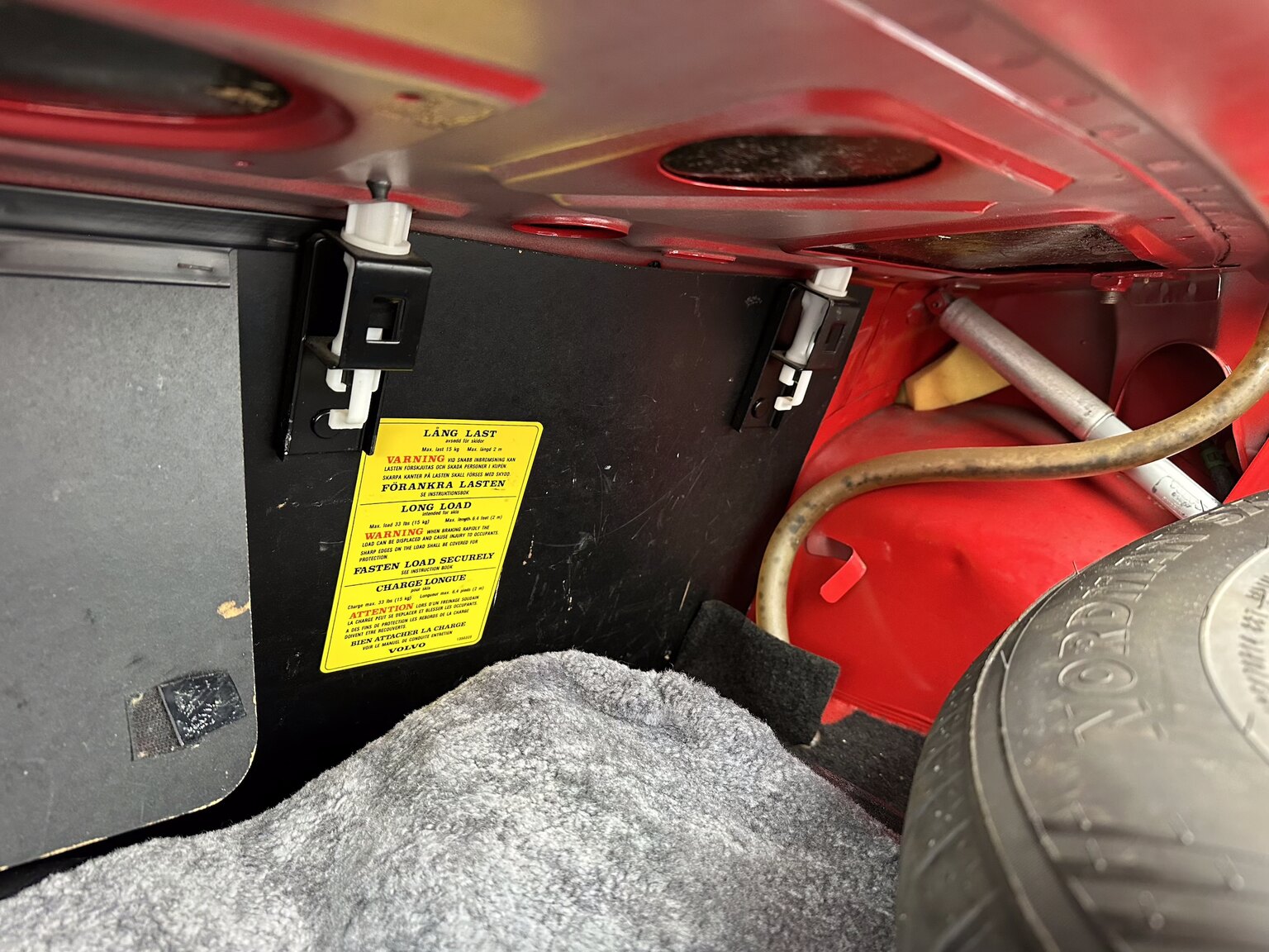 Interior image of 1990 Volvo 240