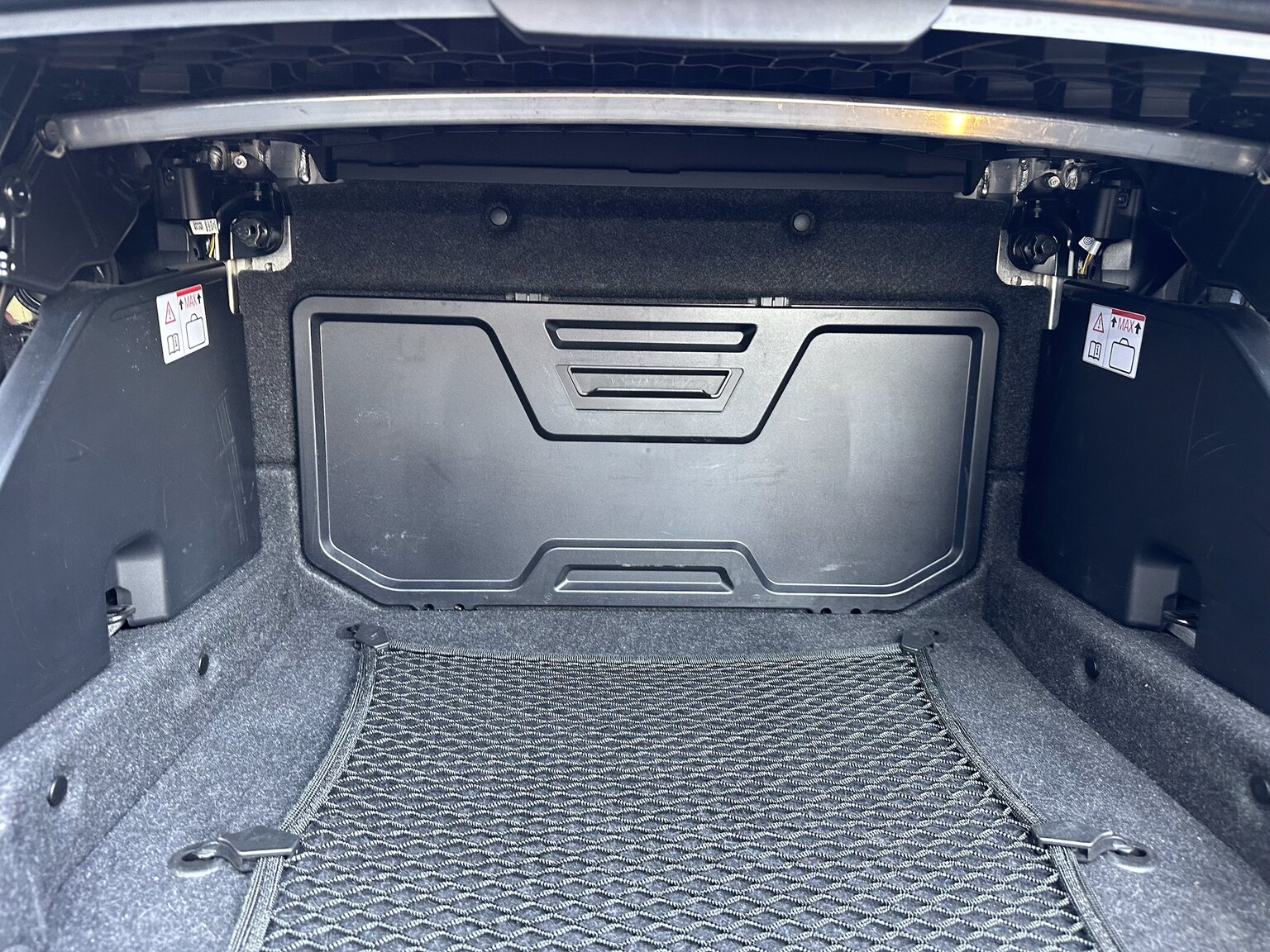 Interior image of 2018 BMW M4 Competition Convertible F83 Manual