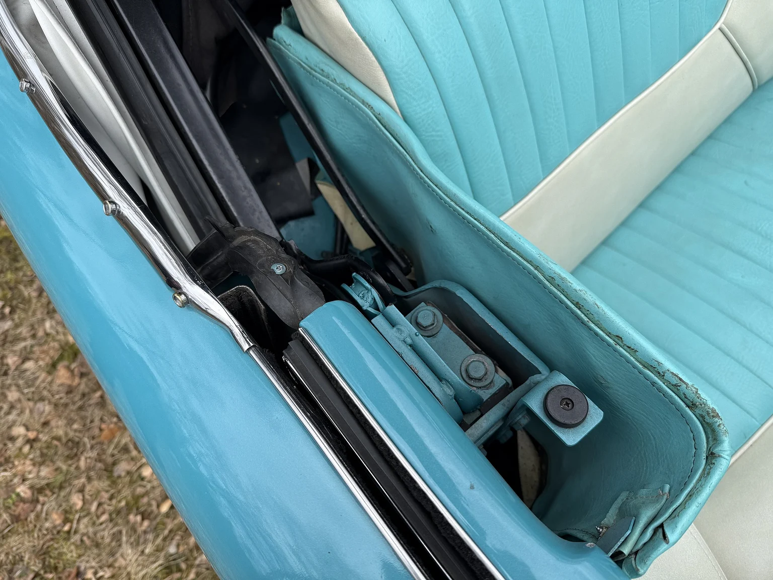 Innenraumfoto von 1955 Oldsmobile Super 88 (90)